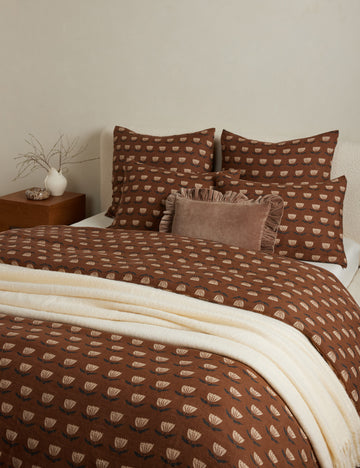 #size::full-queen #size::king-cal-king #color::russet #type::duvet-cover #type::duvet-set