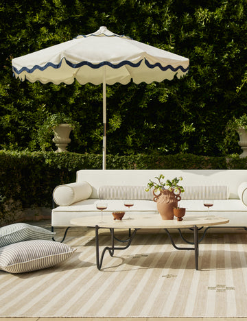 #color::riviera-white-+-navy