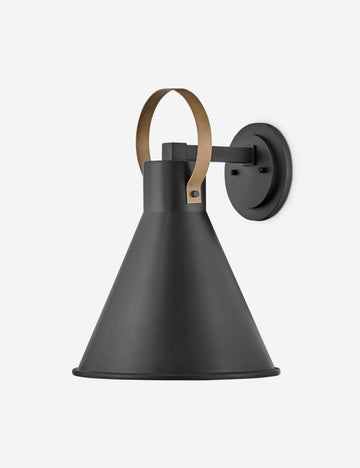 #color::black #size::medium