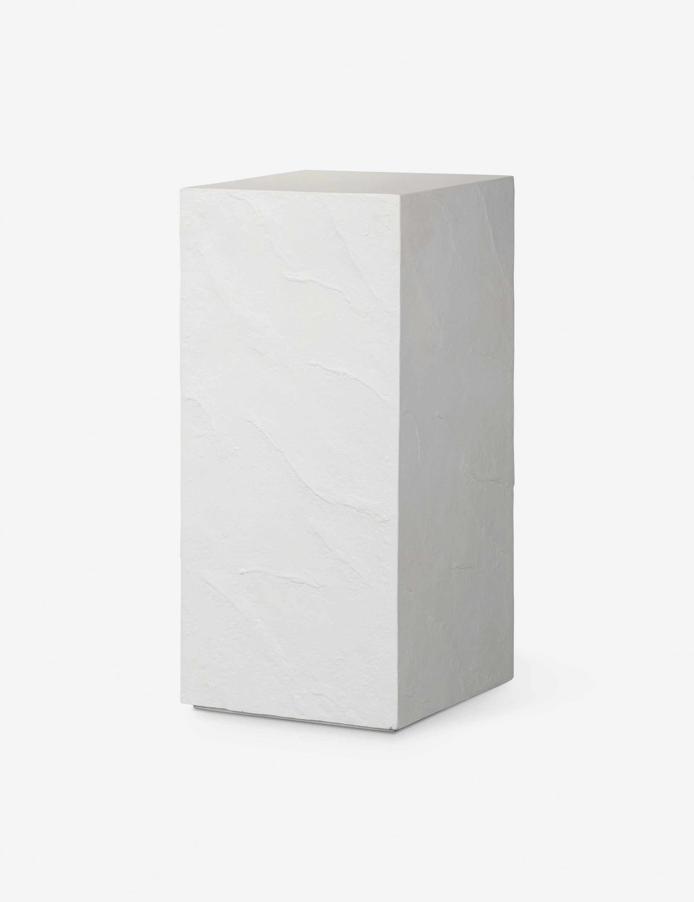 #color::white #size::small