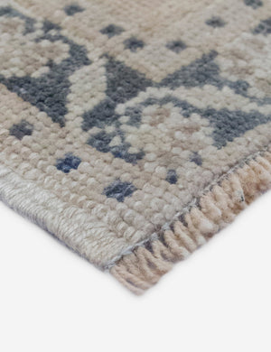 Vintage Turkish Hand-Knotted Wool Mini Rug No. 322, 1'8