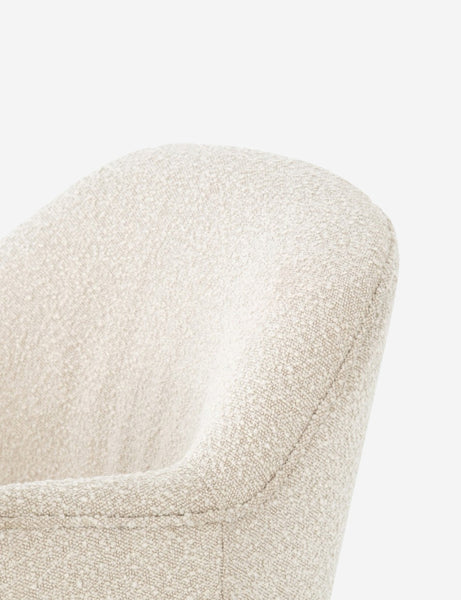 #color::natural-boucle