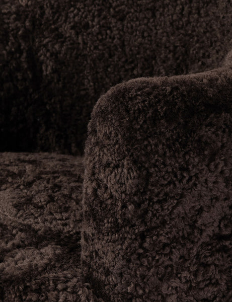 #color::cocoa-shearling
