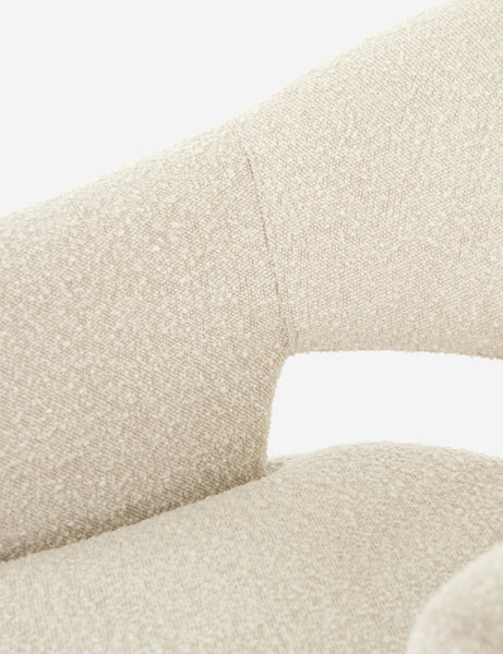 #color::natural-boucle