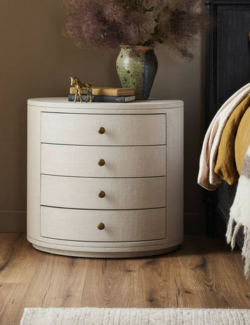 #color::ivory