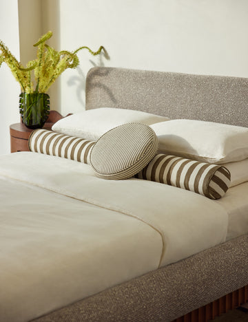 #color::dark-olive #style::disc