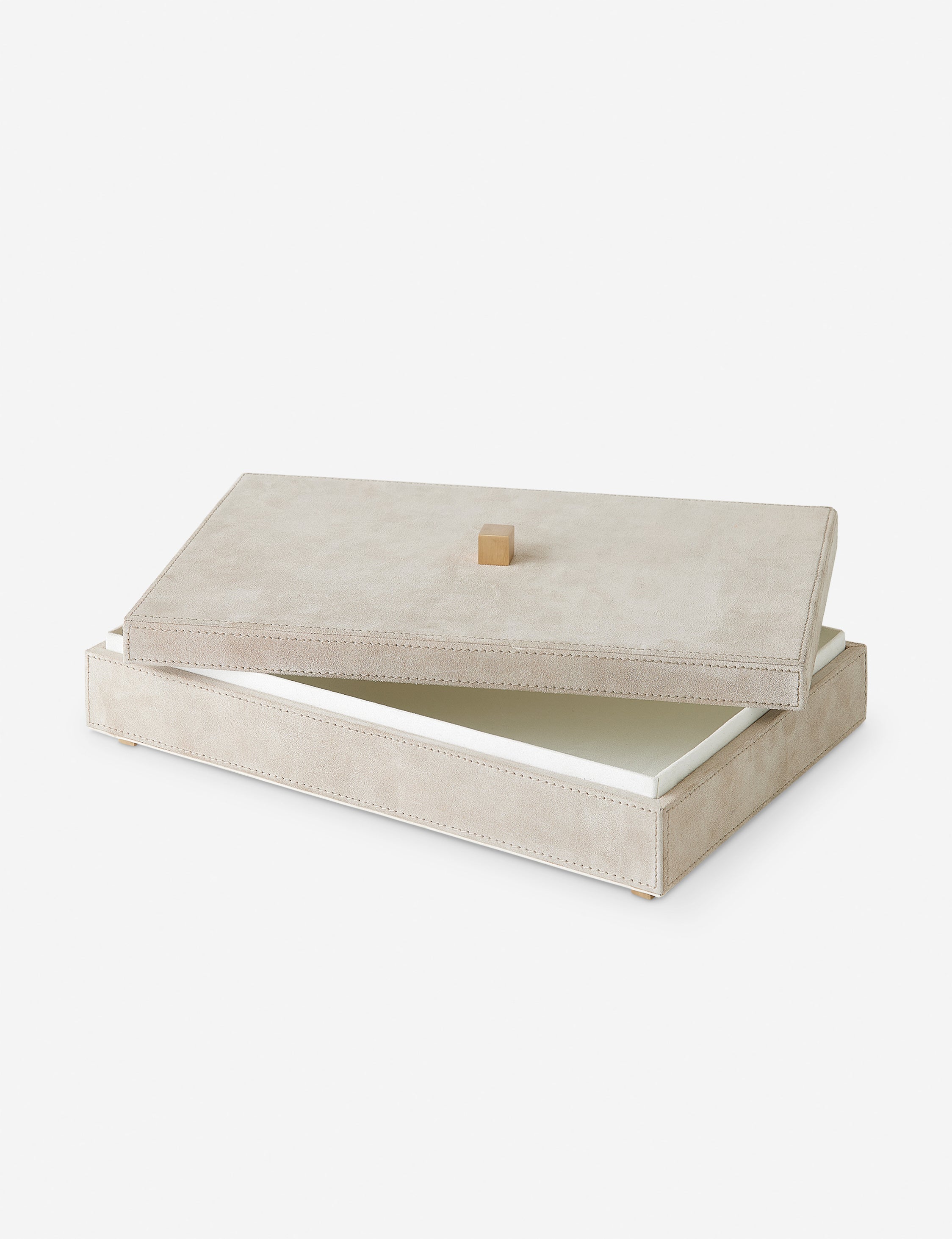 #color::parchment #size::large