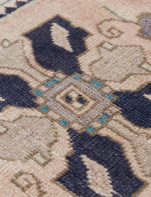 Vintage Turkish Hand-Knotted Wool Mini Rug No. 335, 1'8