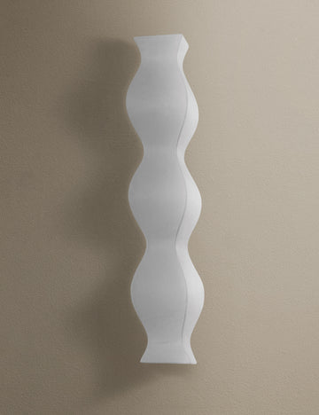 #color::white #size::large