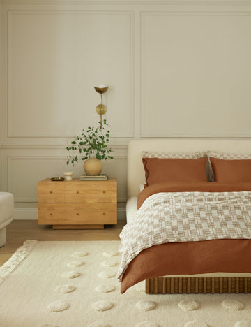 #color::umber-and-ivory #size::full-queen #size::king-cal-king