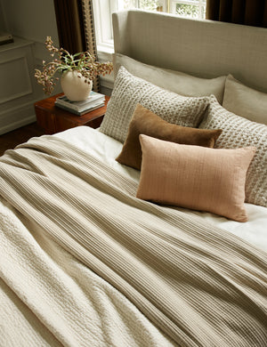 Lan Pillow : Ivory / Lumbar