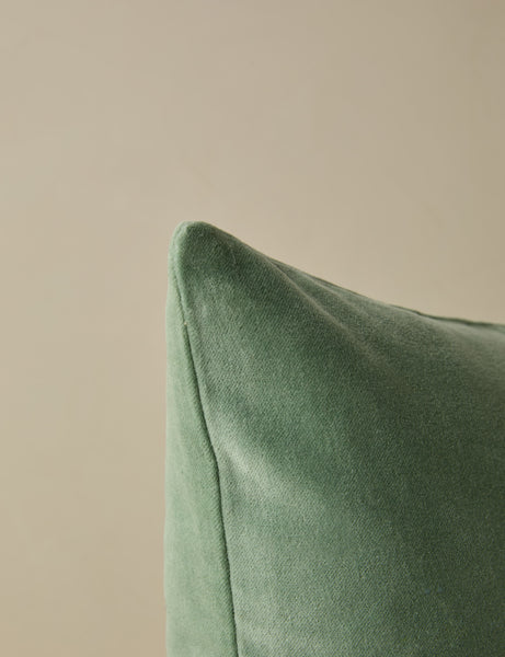 #color::seafoam #style::square #fill-type::with-feather-down-insert #fill-type::pillow-cover-only