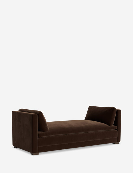 #color::mahogany-classic-velvet
