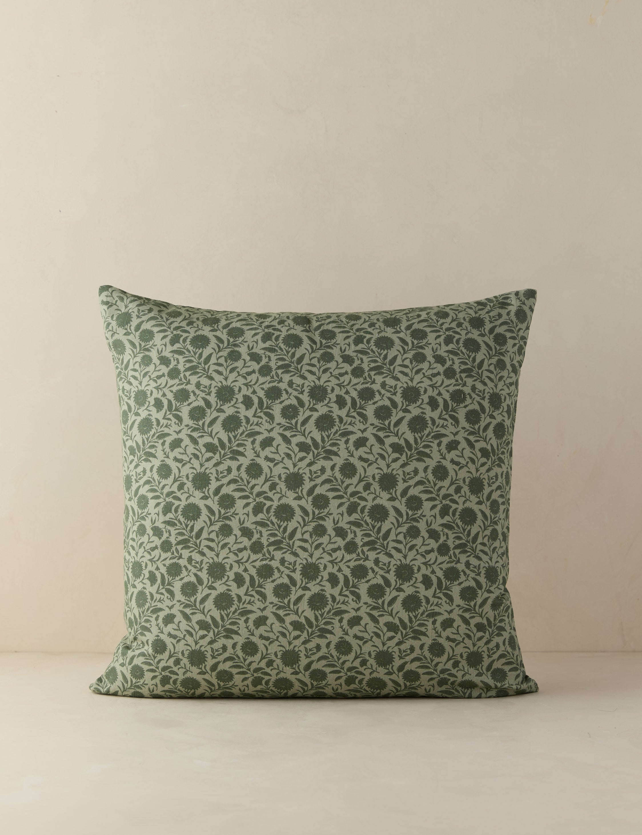 #color::sage-and-eucalyptus #style::square