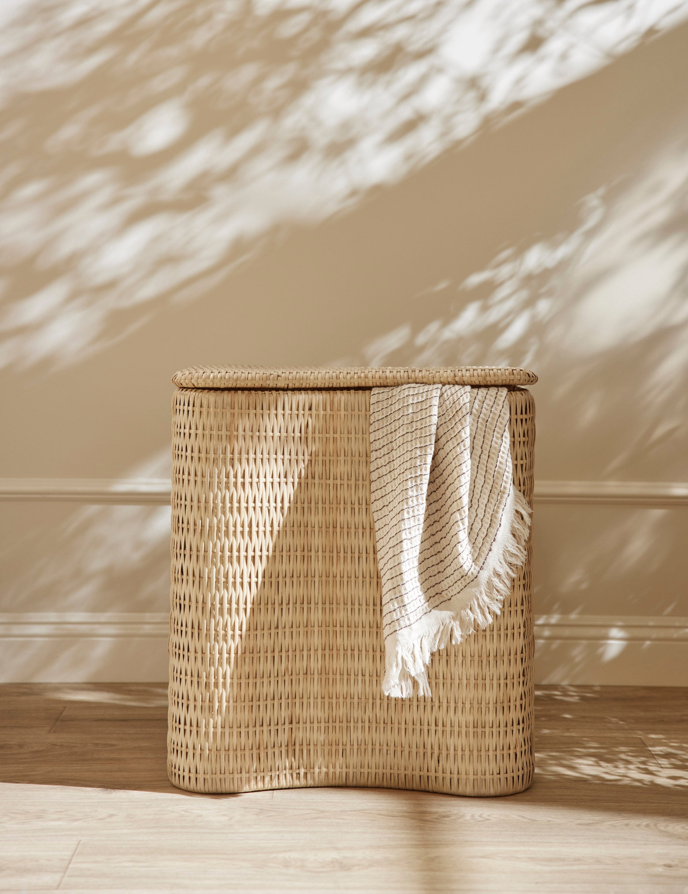 #style::hamper
