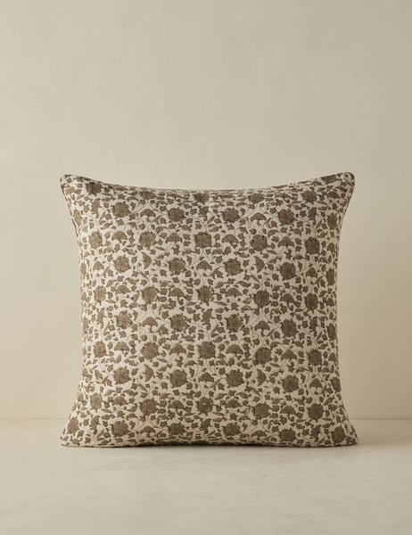 #color::taupe #style::square
