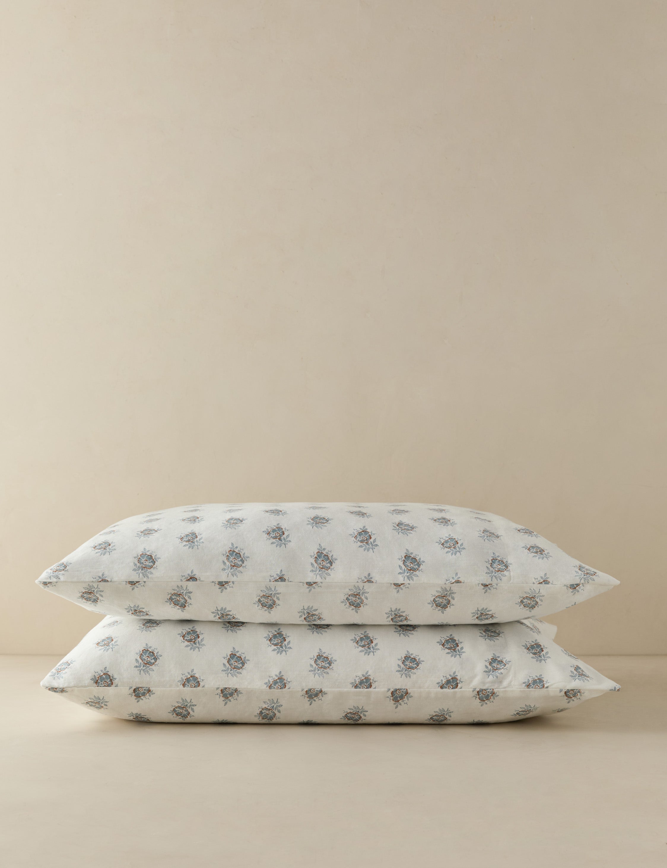 #color::ivory-and-denim #size::standard #size::king
