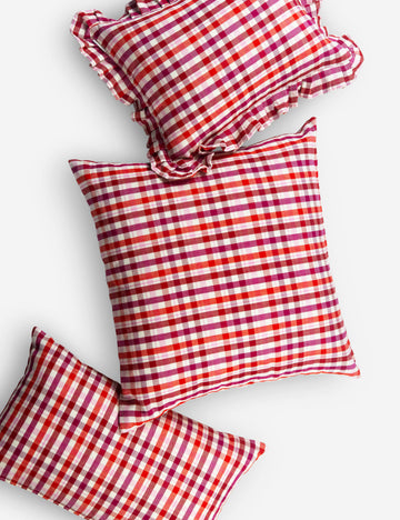 #color::red #size::lumbar #size::square
