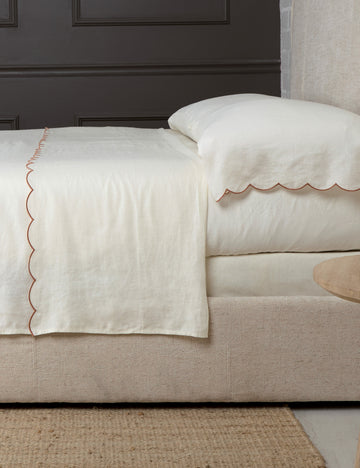 #color::cream-and-terracotta #size:queen #size::king #size::cal-king
