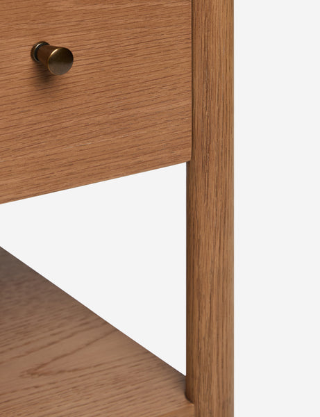 #color::walnut-oak #size::26-w