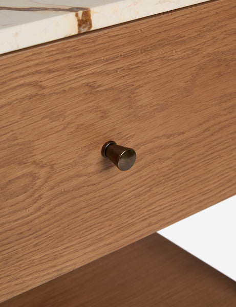 #color::walnut-oak #size::20-w