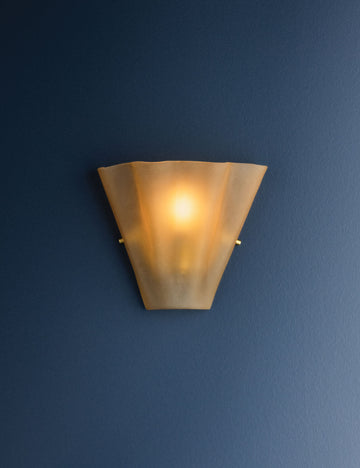 #color::aged-brass