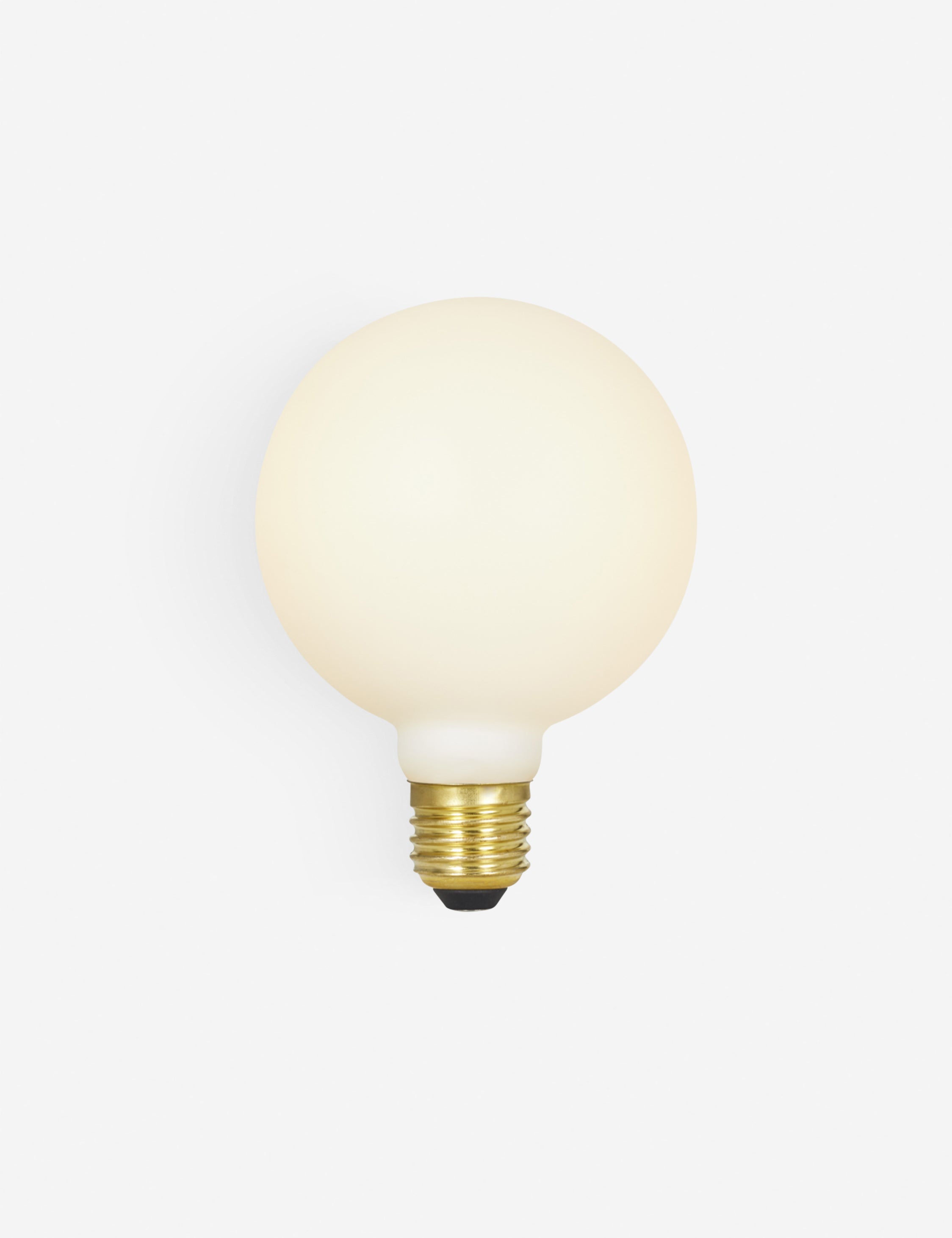 #color::white #size::e26