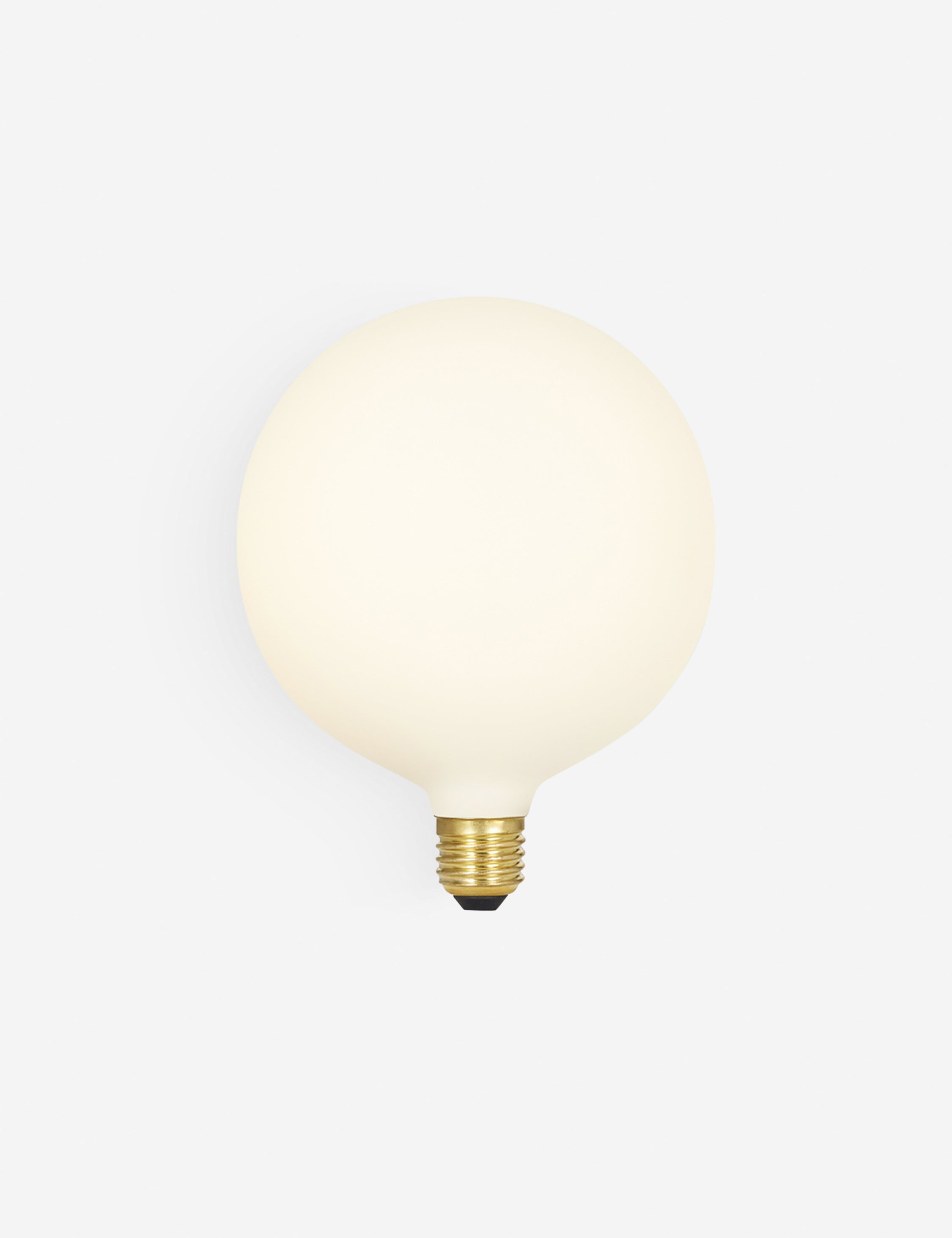 #color::white #size::e26