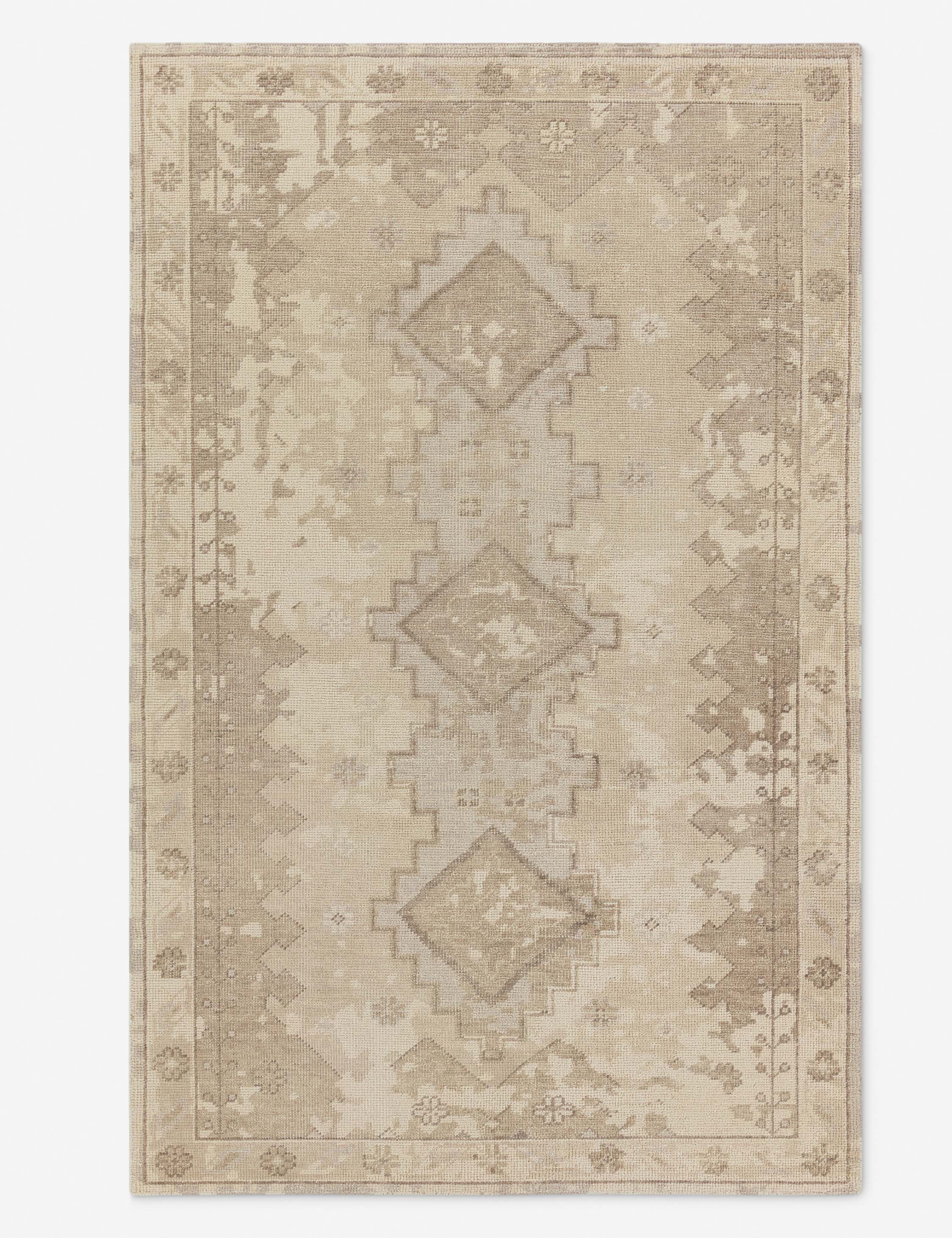 #color::cream-and-taupe #size::5--x-8- #size:: 8--x-11- #size::9--x-13- #size::2-6--x-8--runner #size::10--x-14-