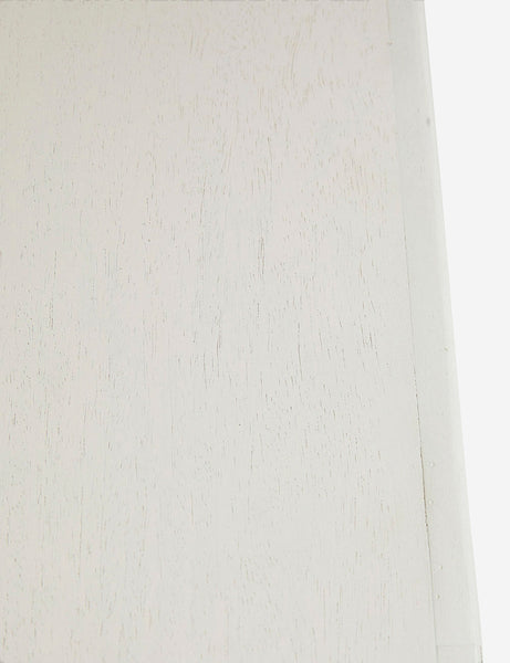 #color::ivory