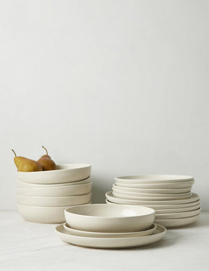 Vanilla-toned Pacifica Dinnerware (18-Piece Set) by Casafina