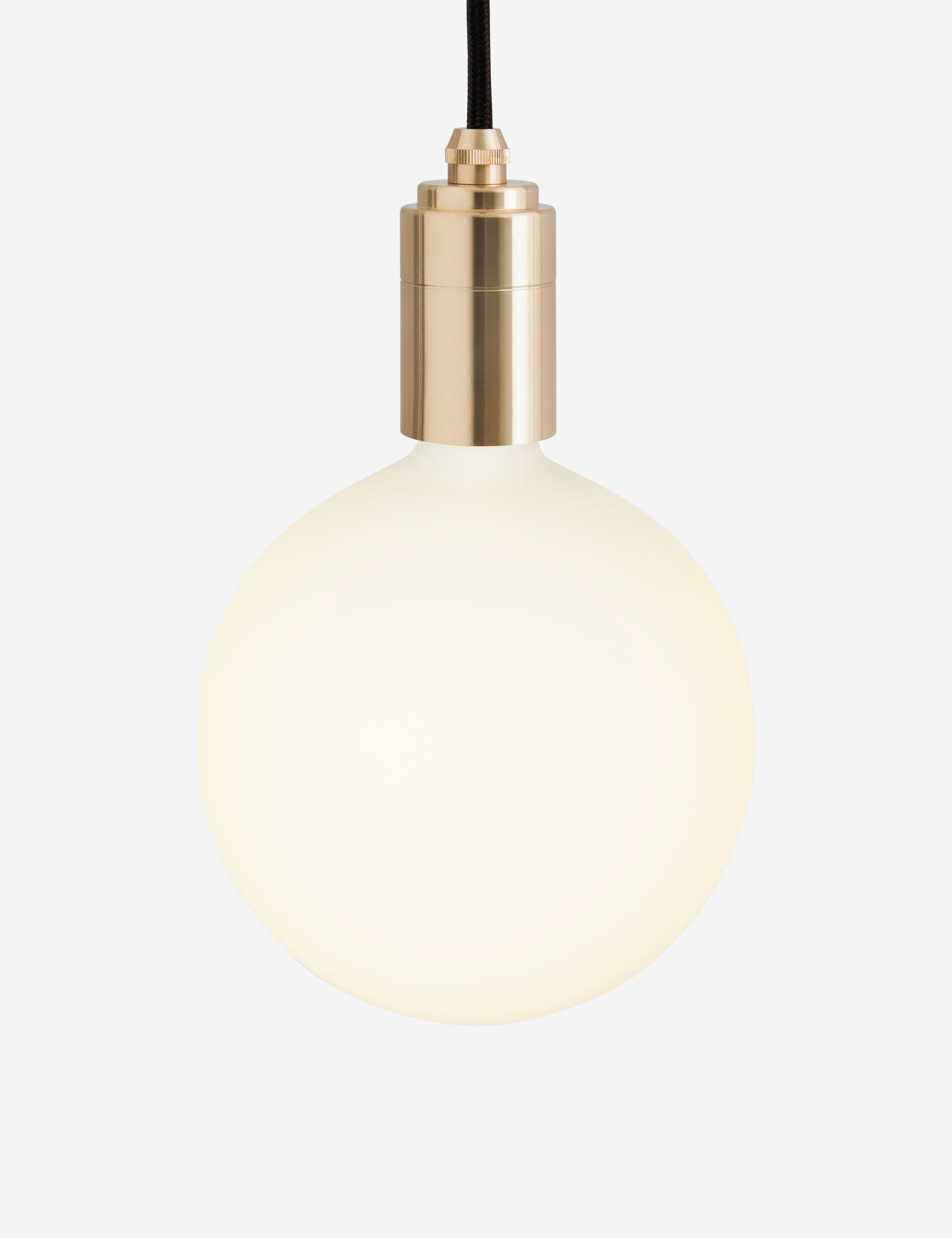 #color::brass #size::6-dia