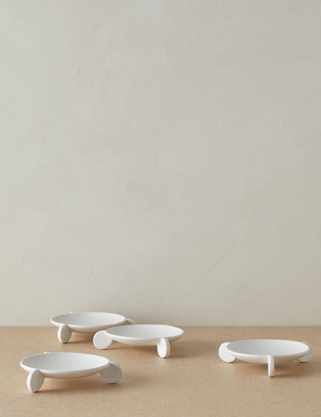 #color::cream #style::appetizer-plates--set-of-4