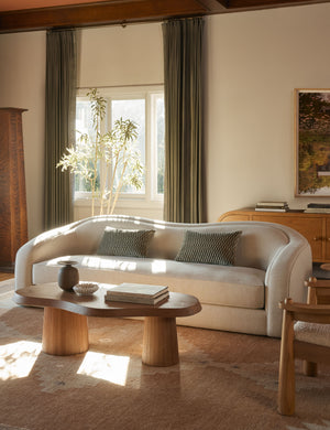 Shaw Sofa : Talc Performance Linen / 100
