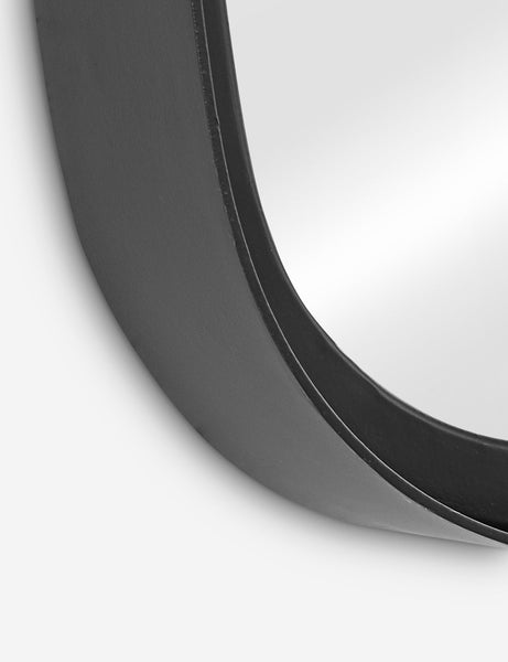 #color::black